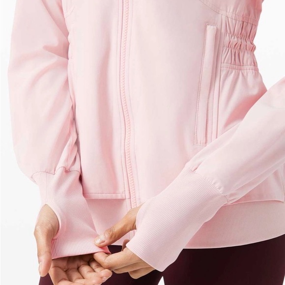 Lululemon Sights Seen Jacket
Misty Pink - Picture 5 of 5